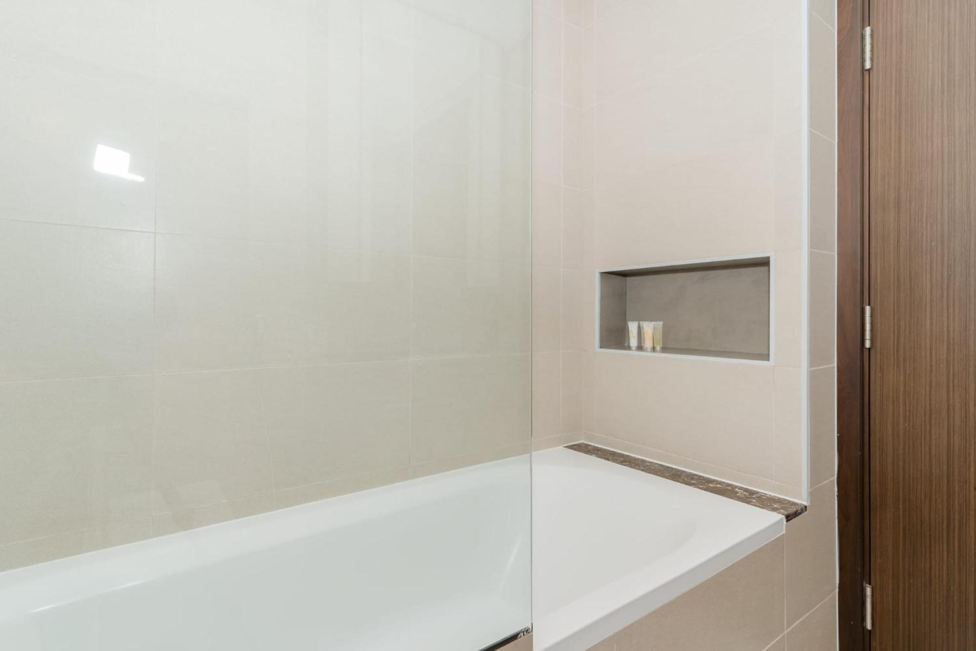 Downtown 1 Bed With City Views Dubái Exterior foto